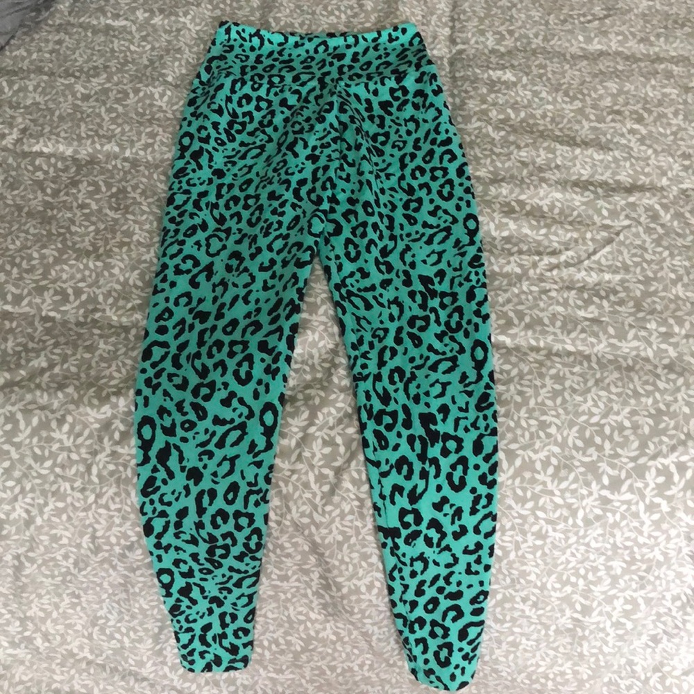Booty by Brabants Teal and Black Leopard Print Leggings